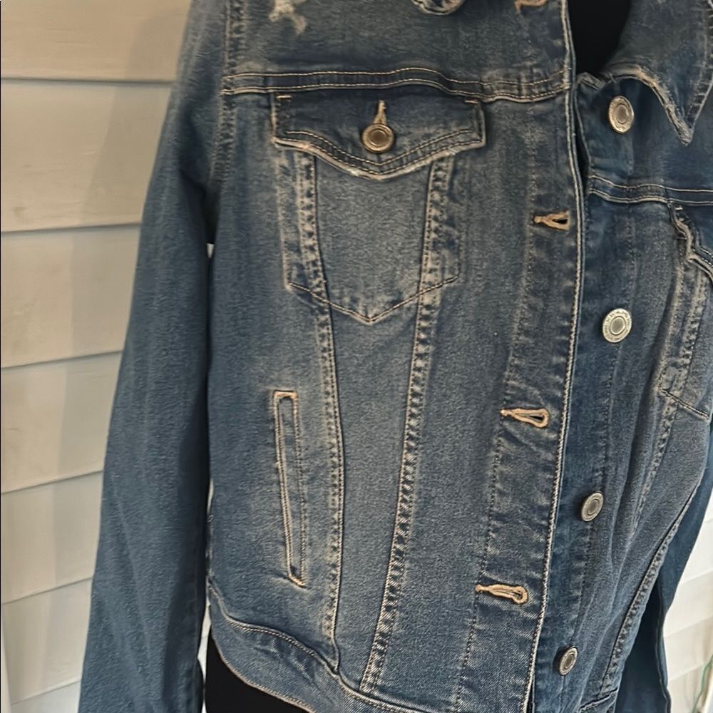 NWT SO Essential Denim Jacket Medium   E - Picture 6 of 9